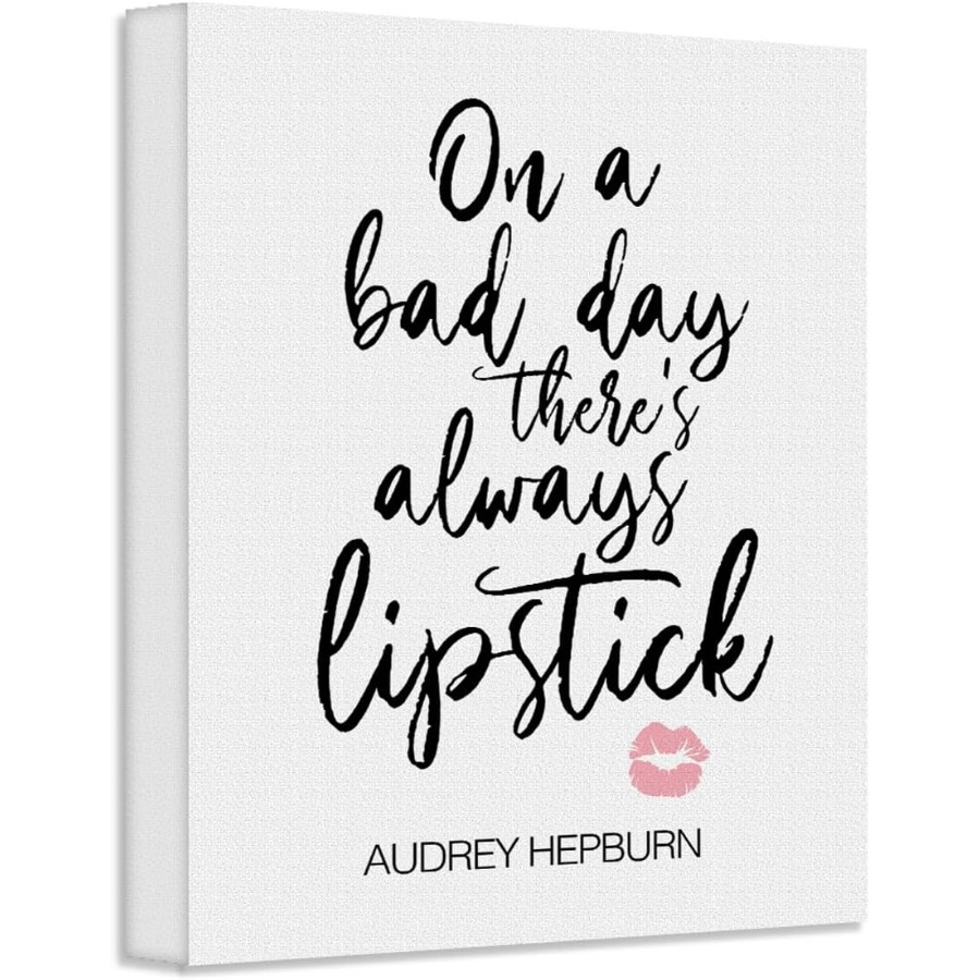 Beauty Of Makeup Quotes - В плохой день всегда есть помада.