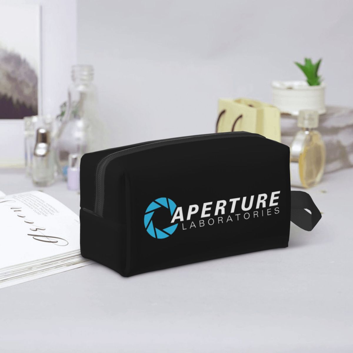 Beauty Lab Makeup - Aperture Science Laboratories - Косметичка-органайзер Portal